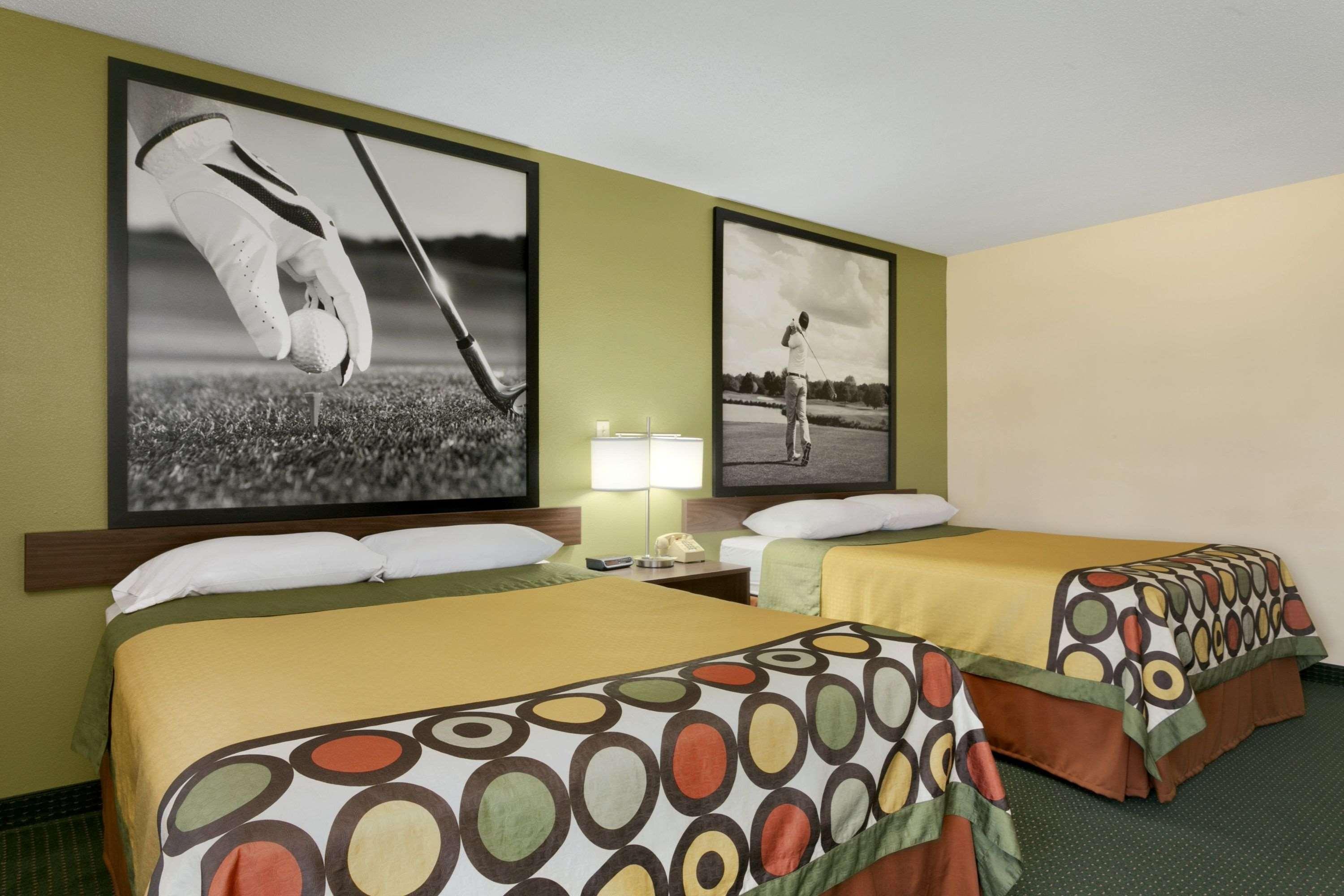 Super 8 By Wyndham Columbia City Exterior photo