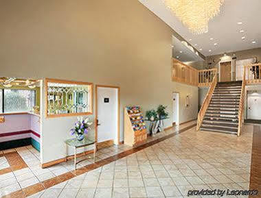 Super 8 By Wyndham Columbia City Exterior photo