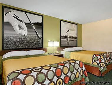 Super 8 By Wyndham Columbia City Exterior photo